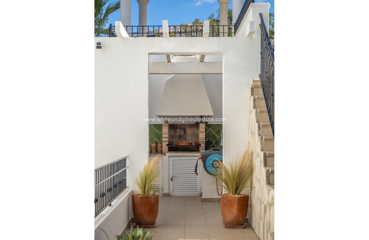 Sale - Villa  - Jávea - Piver