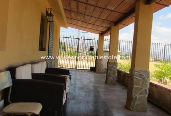 Sale - Villa  - Novelda