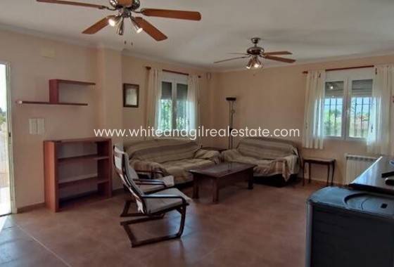 Sale - Villa  - Novelda