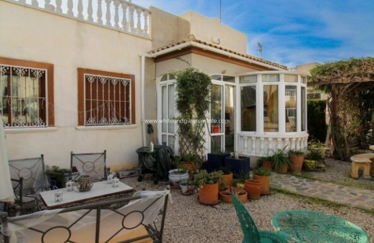 Sale - Bungalow - Daya vieja - Torrevieja