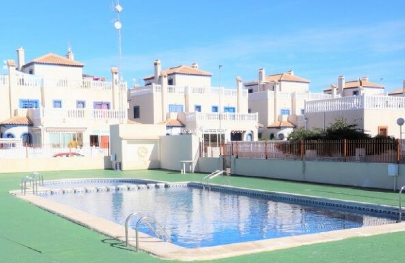 Sale - Bungalow - Daya vieja - Torrevieja