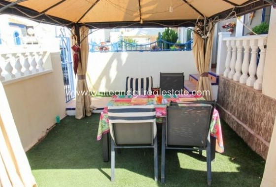 Sale - Villa  - Daya vieja - Torrevieja