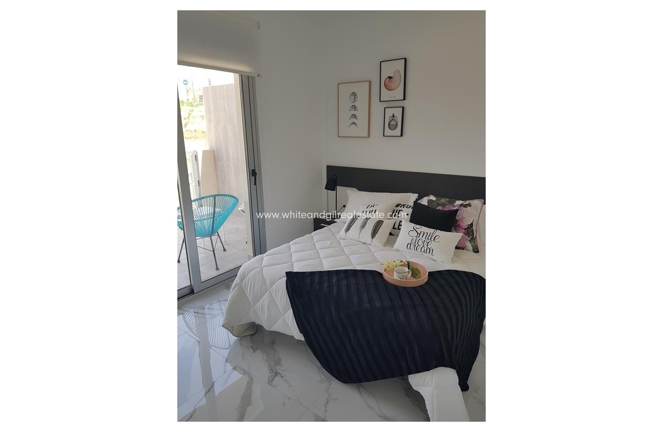 Sale - Villa  - Benijofar