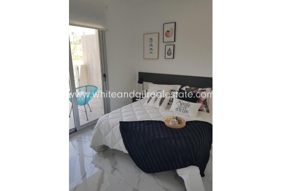 Sale - Villa  - Benijofar