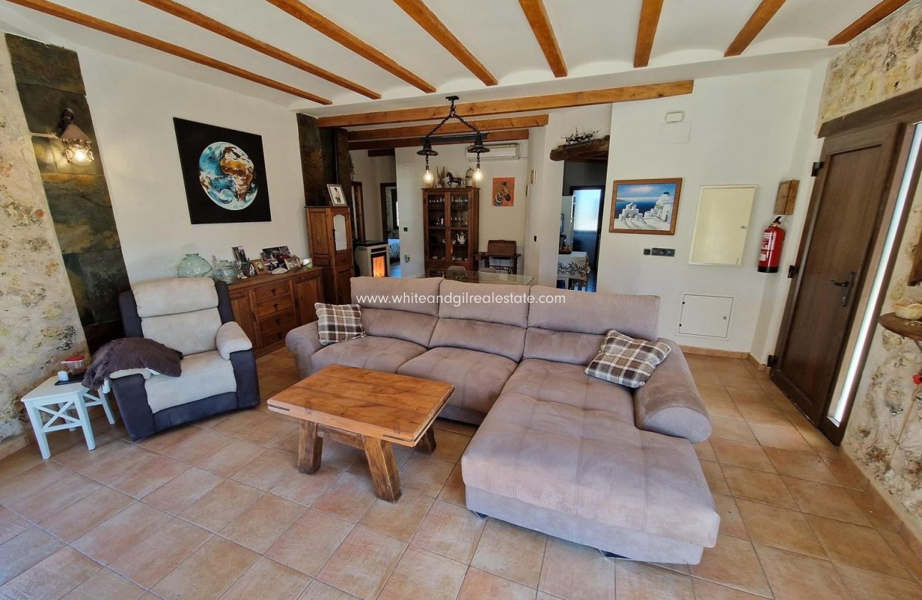 Venta - Chalet / Villa - Villena