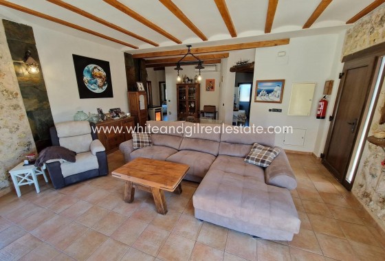 Venta - Chalet / Villa - Villena