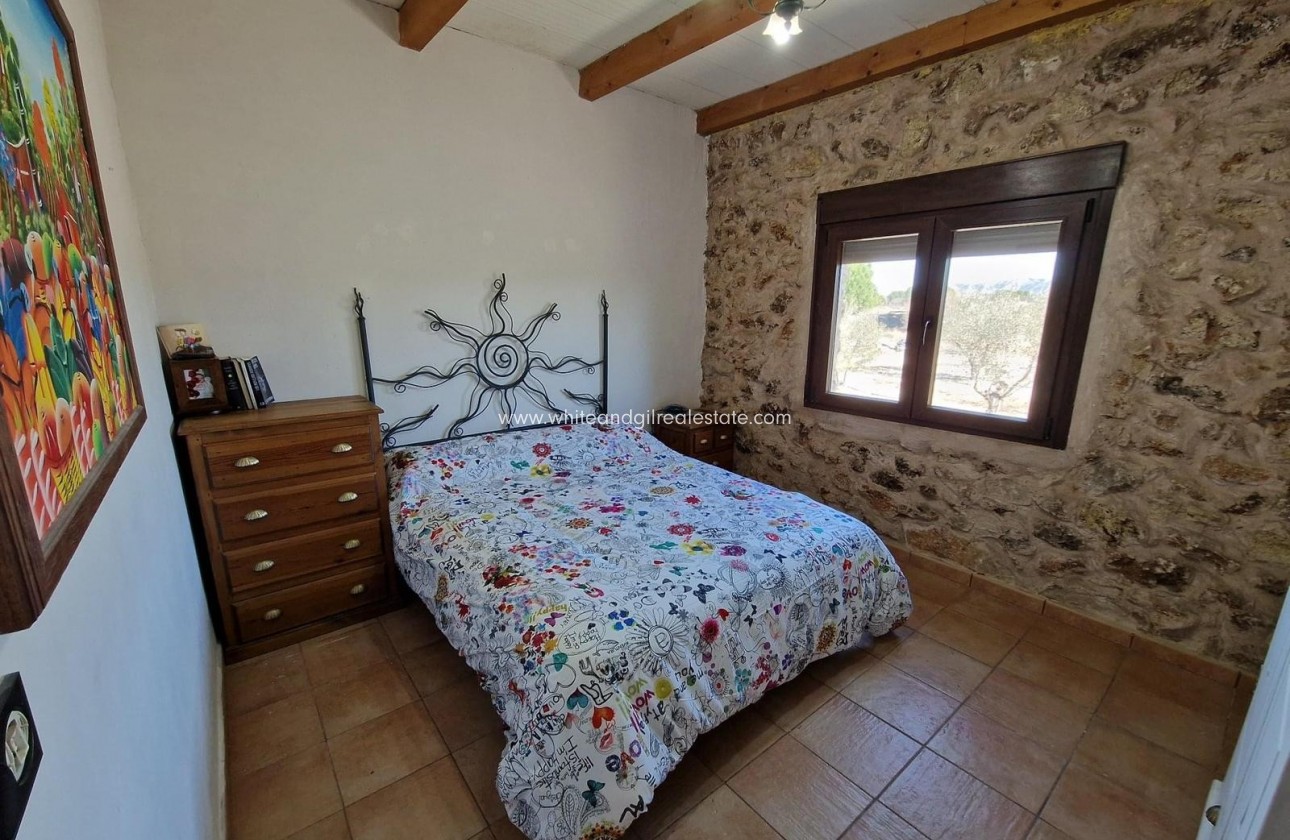 Venta - Chalet / Villa - Villena