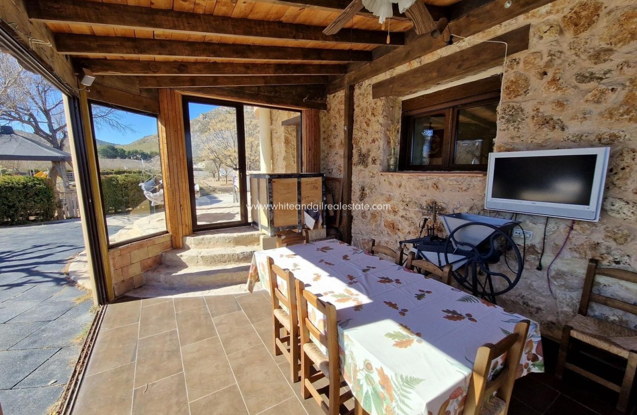 Venta - Chalet / Villa - Villena