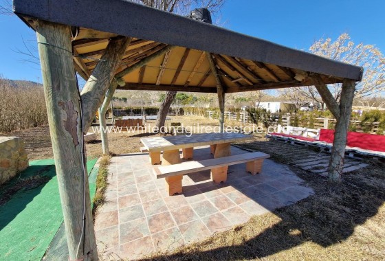 Venta - Chalet / Villa - Villena