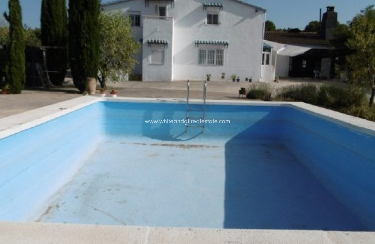 Sale - Villa  - Yecla