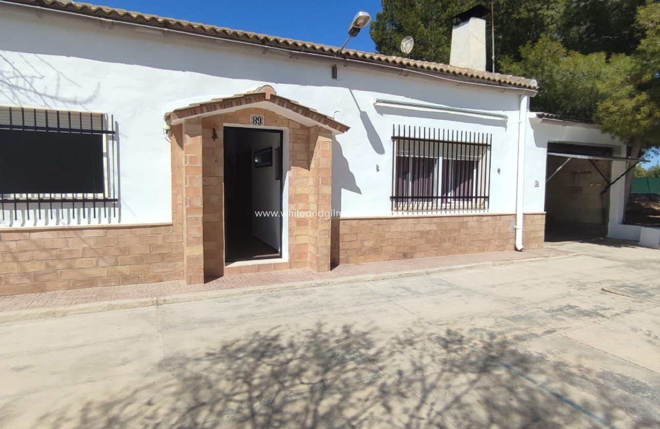 Sale - Country house  - Yecla