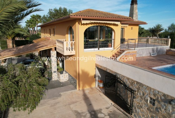 Sale - Villa  - Elche - Center