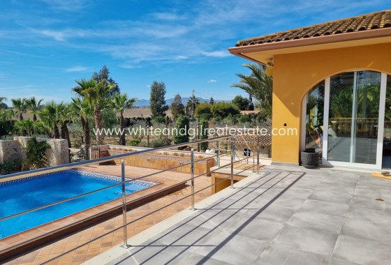 Sale - Villa  - Elche - Center