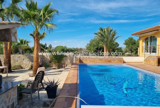 Sale - Villa  - Elche - Center