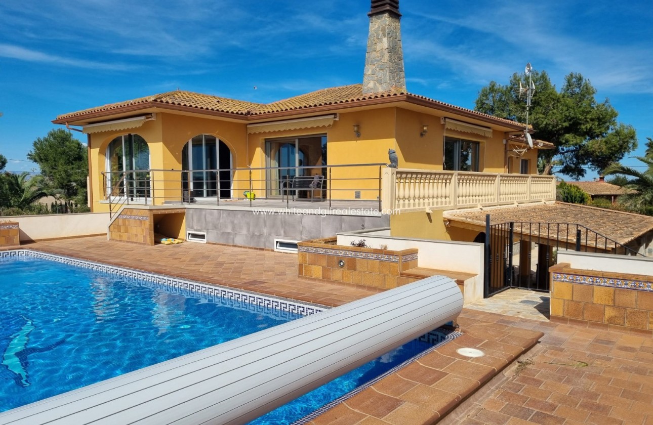 Sale - Villa  - Elche - Center