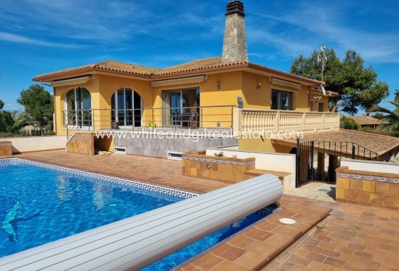 Sale - Villa  - Elche - Center