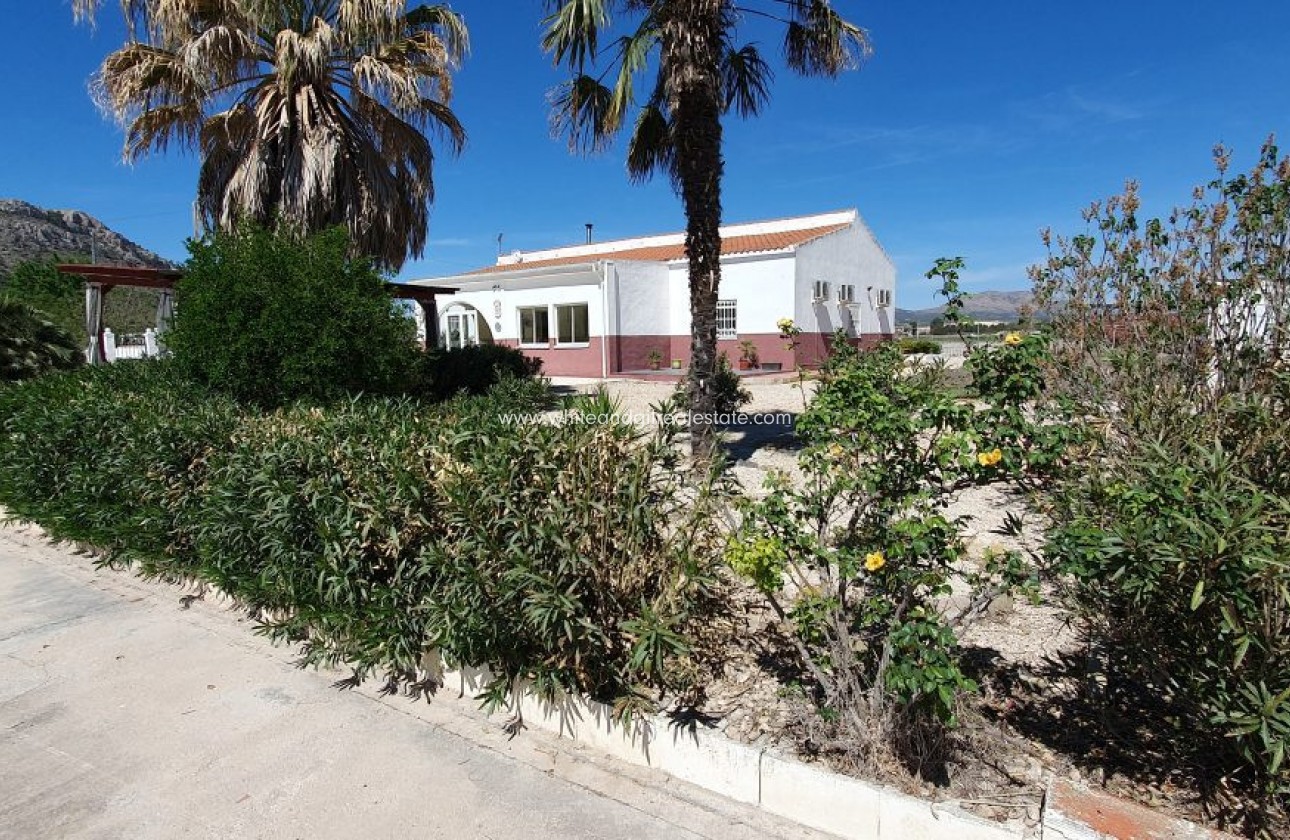 Sale - Country house  - Villena