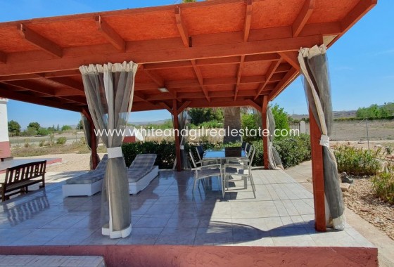 Sale - Country house  - Villena