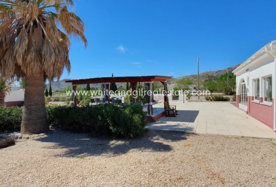 Sale - Country house  - Villena