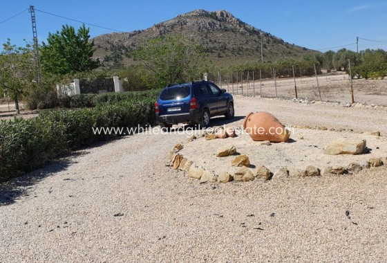 Sale - Country house  - Villena