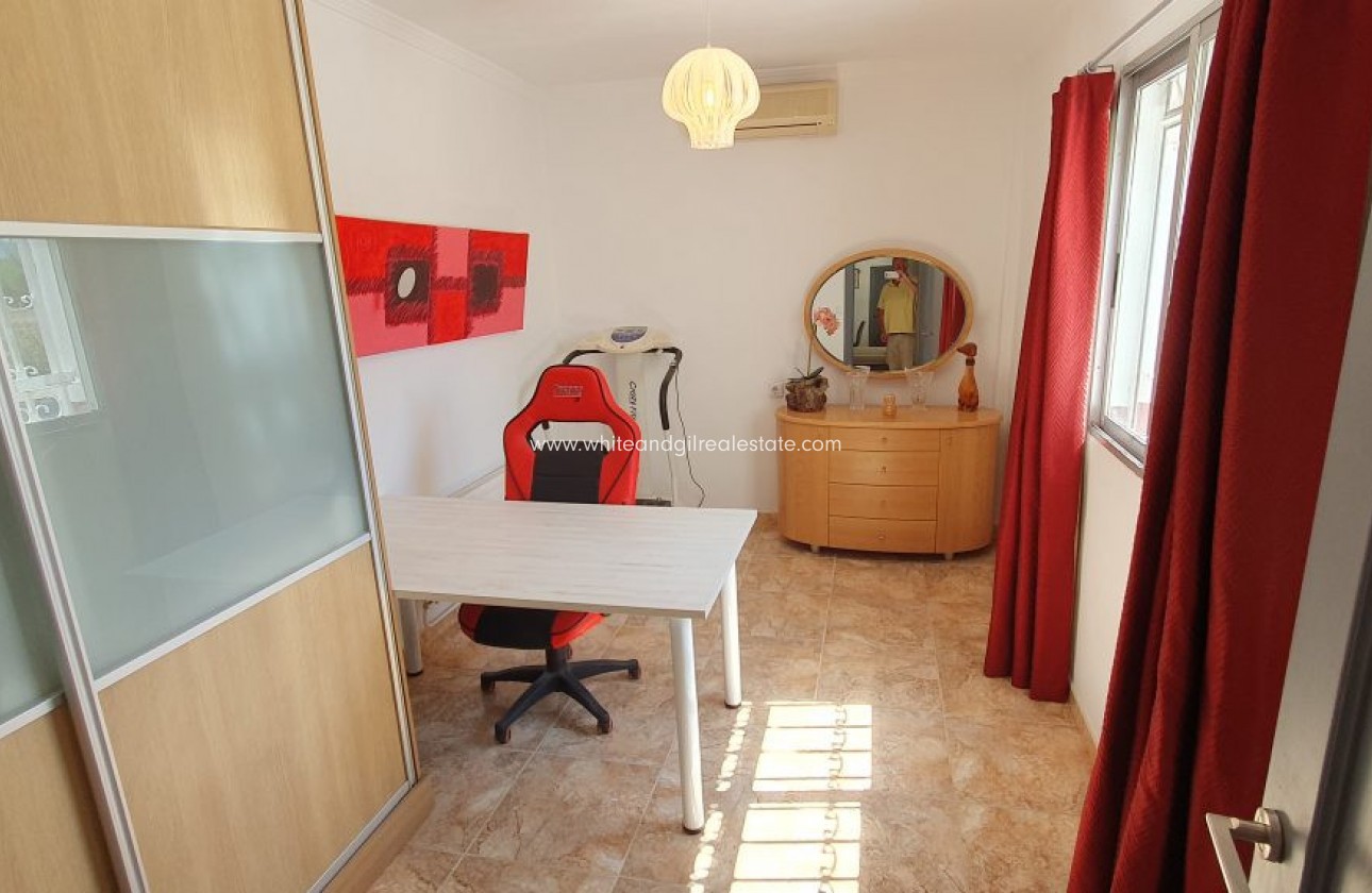 Sale - Country house  - Villena