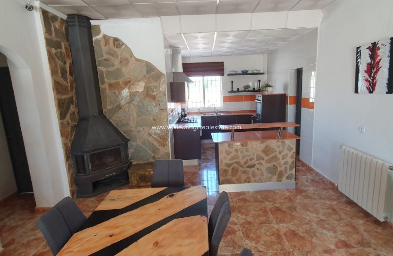 Sale - Country house  - Villena