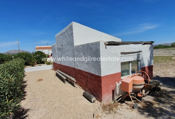 Sale - Country house  - Villena