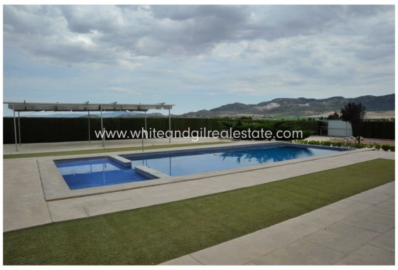 Sale - Villa  - Yecla