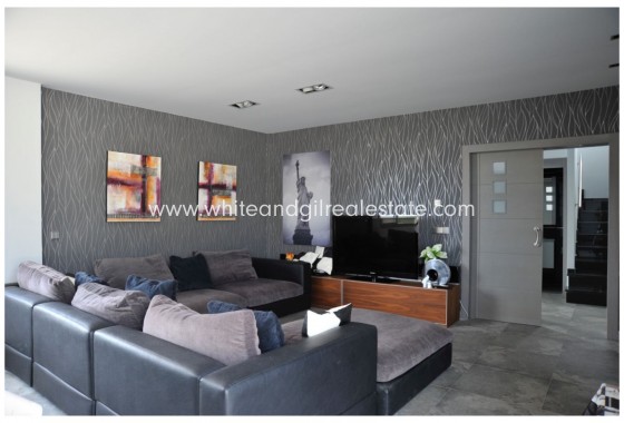 Sale - Villa  - Yecla