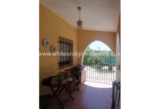 Sale - Country house  - Yecla