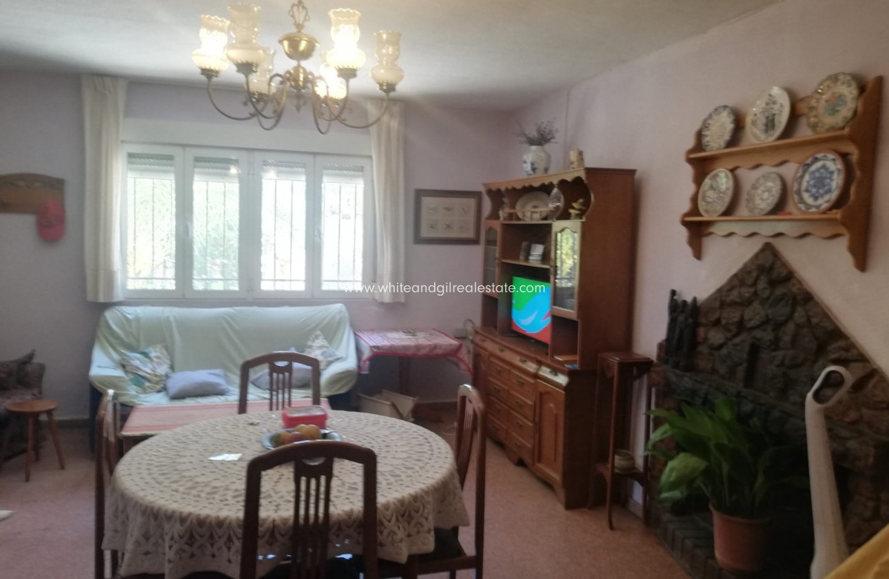 Sale - Country house  - Yecla