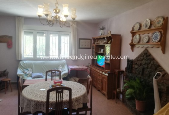 Sale - Country house  - Yecla