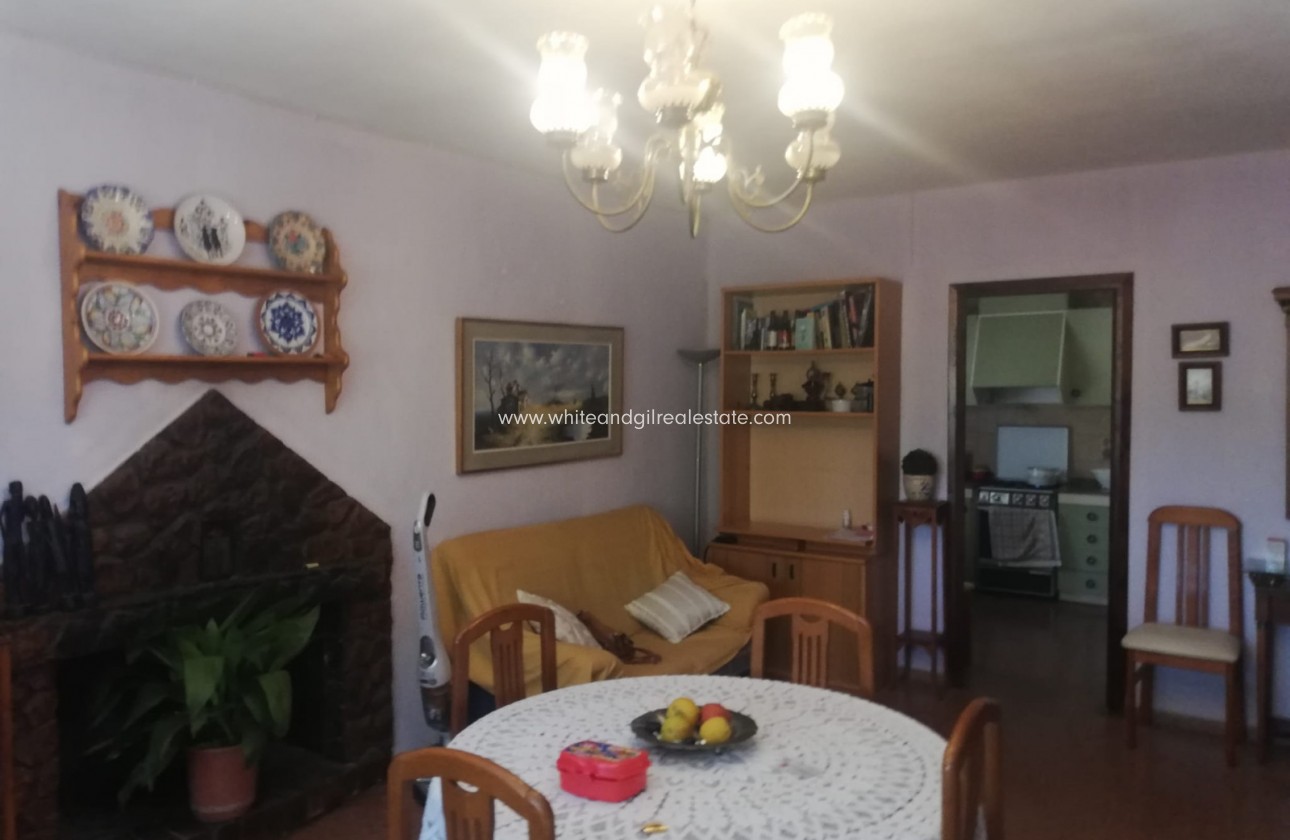 Sale - Country house  - Yecla