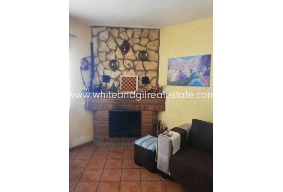 Sale - Country house  - Yecla