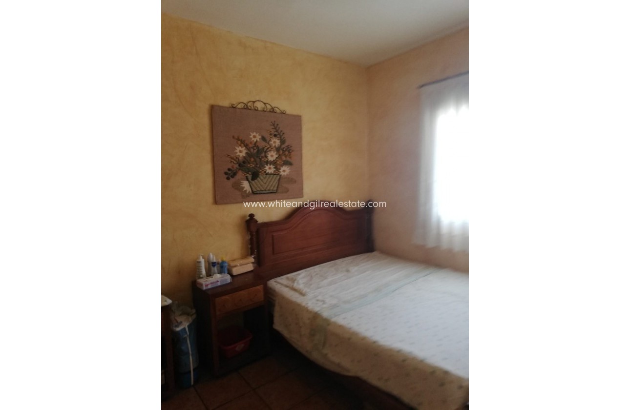 Sale - Country house  - Yecla