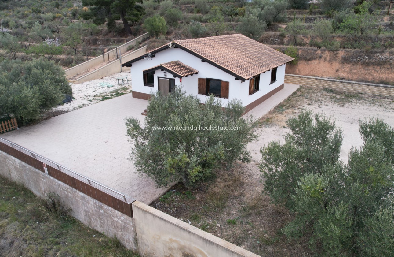 Sale - Villa  - Castalla