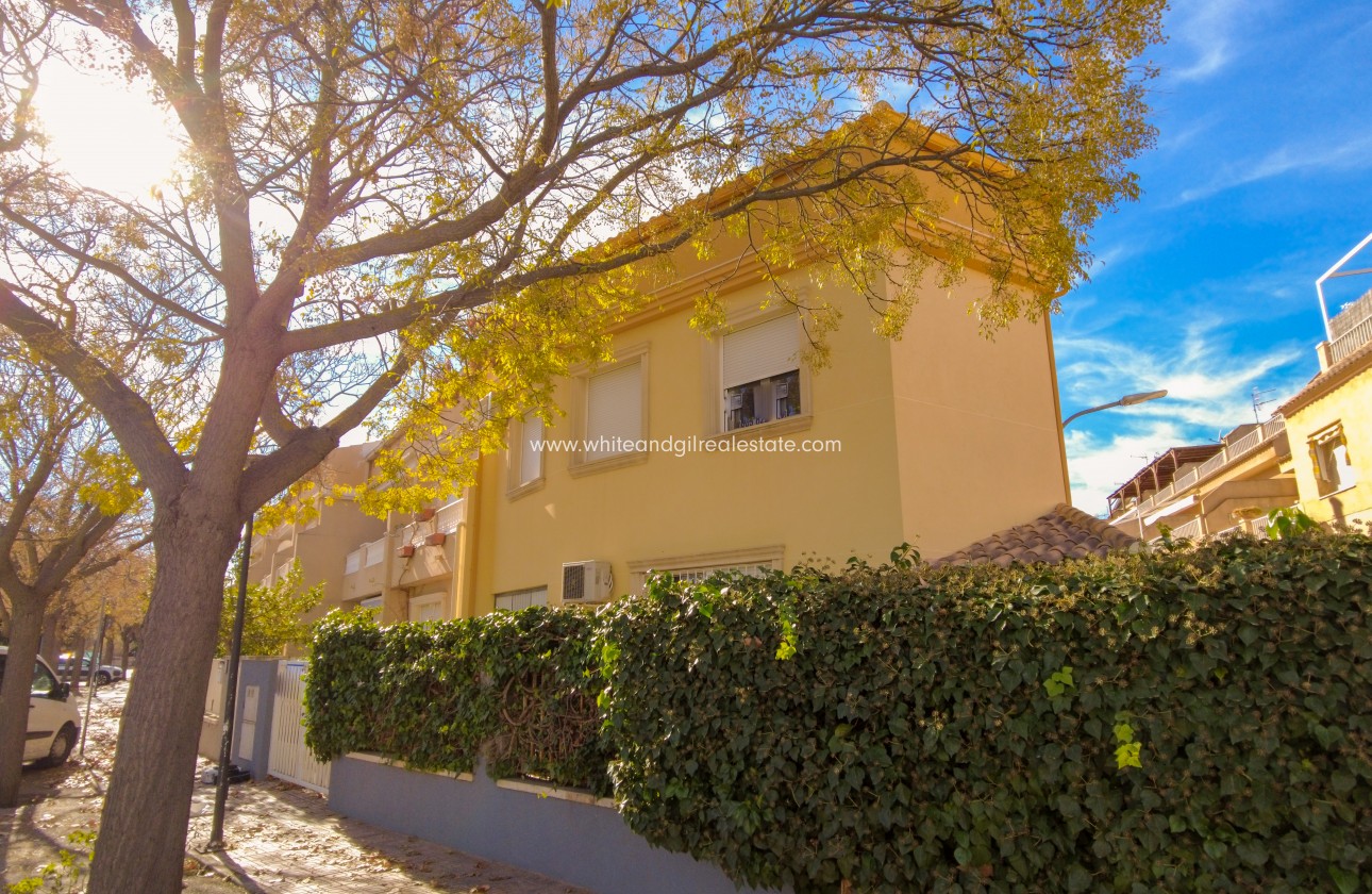 Sale - Townhouse - Caudete