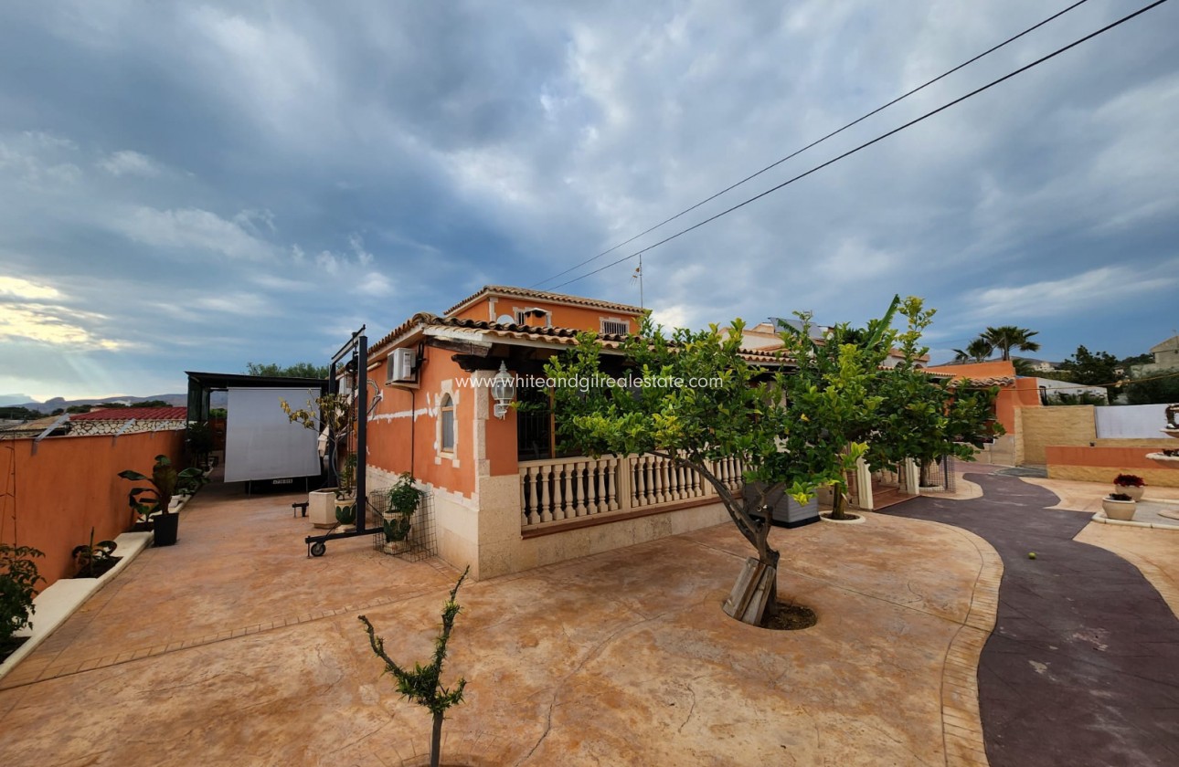 Sale - Villa  - San Vicente del Raspeig - Sol y Luz