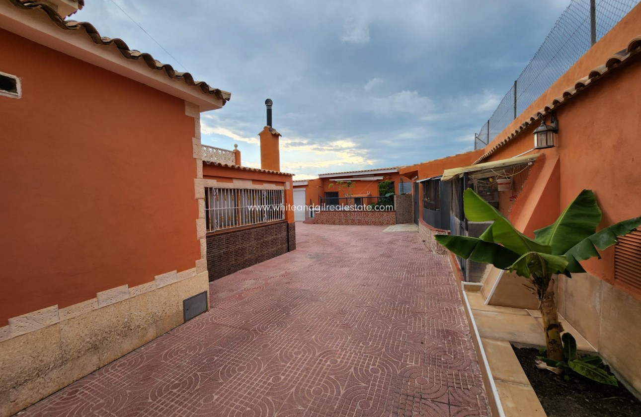 Sale - Villa  - San Vicente del Raspeig - Sol y Luz