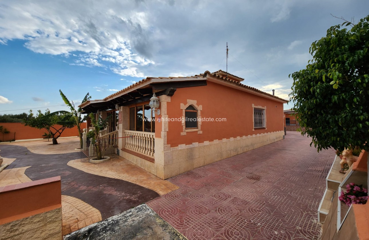 Sale - Villa  - San Vicente del Raspeig - Sol y Luz