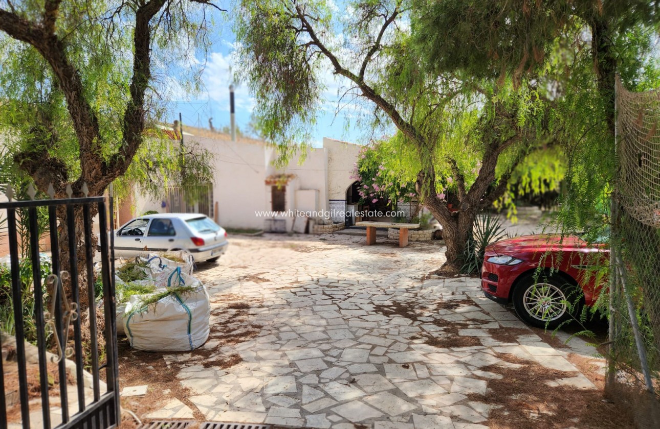 Venta - Casa de campo - Algueña