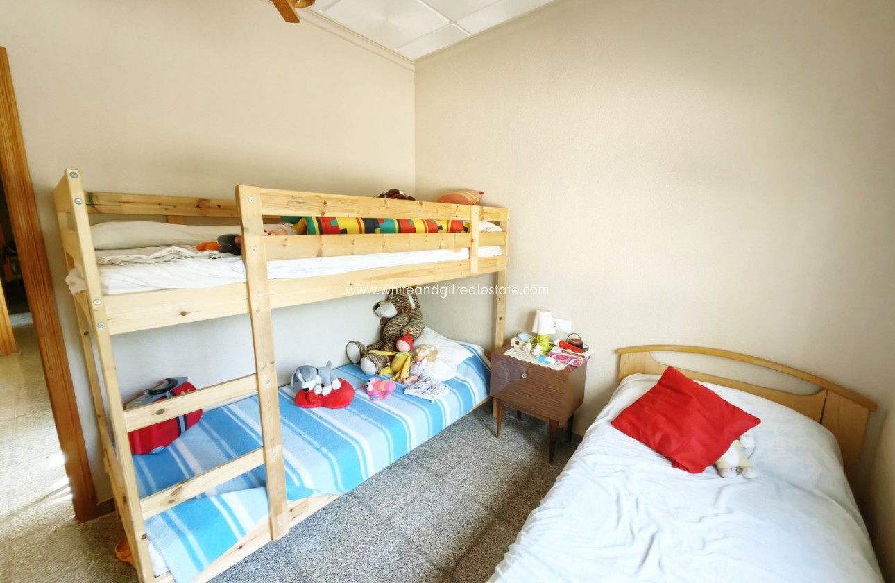 Sale - Country house  - Pinoso