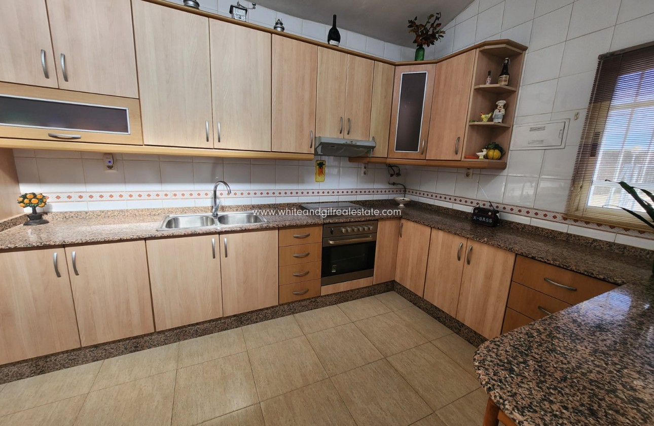 Revente - Villa  - Villena