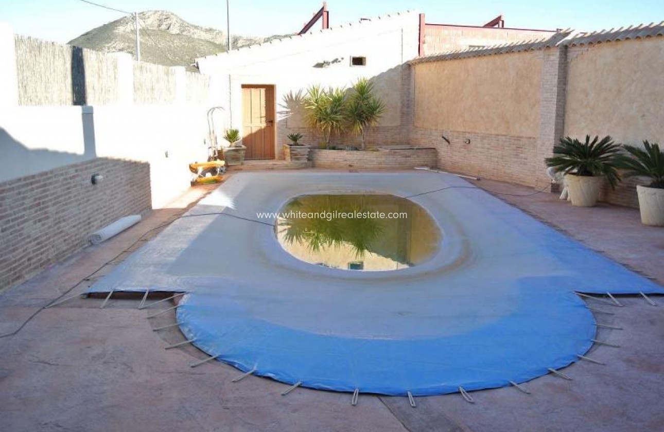 Sale - Country house  - Cañada de la Leña - Rural location