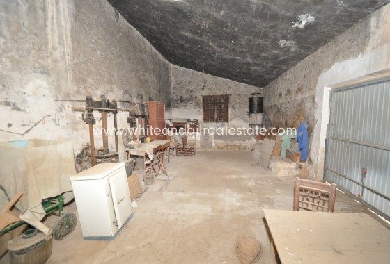 Sale - Country house  - Monóvar/Monóver - Rural location