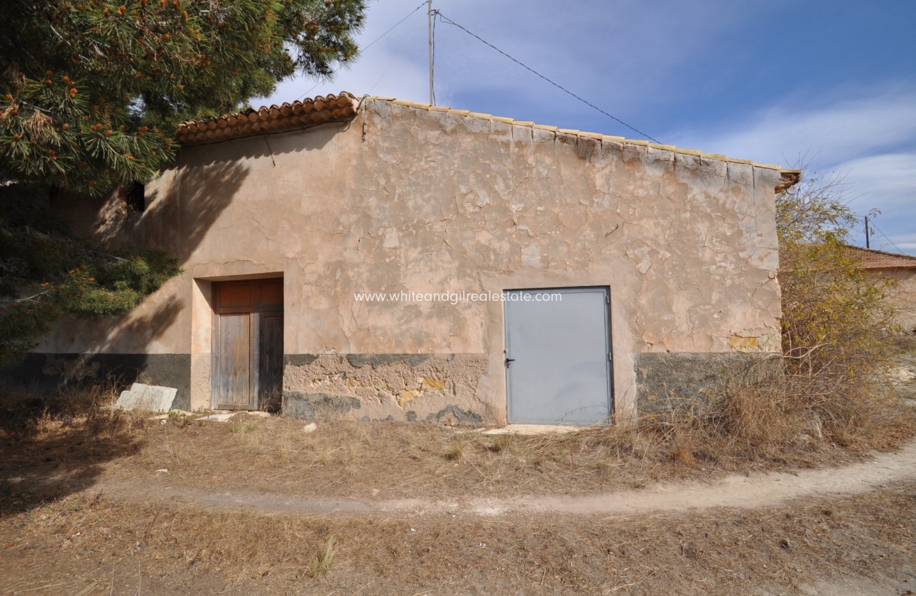 Sale - Country house  - Monóvar/Monóver - Rural location