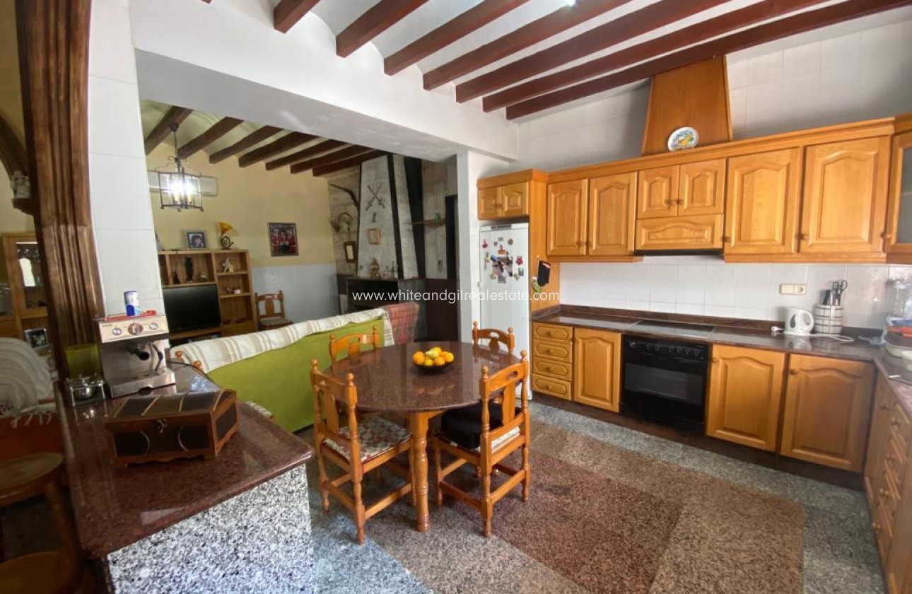 Sale - Country house  - Monóvar/Monóver - Rural location